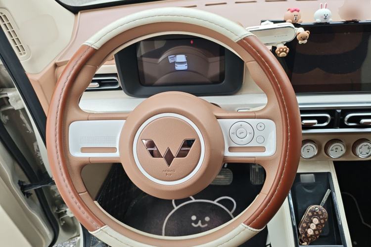 Used Wuling Hongguang MINIEV 2024 3rd Generation 215km Advanced Version
