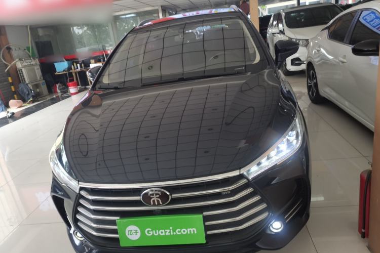 Used BYD Song MAX 2018 1.5T Automatic Smart Connect Elite Model with 6 Seats