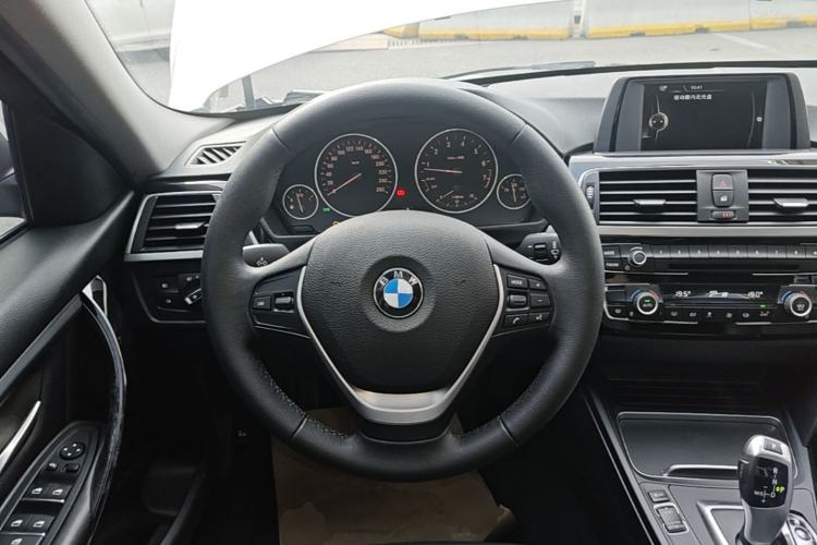 Used BMW 3 Series 2017 320Li Fashion Model