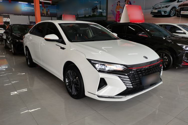 Used Dongfeng Aeolus Yixuan MAX 2021 1.5T Super-Powered Dad Edition Front Right 45 Deg