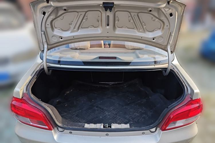 Used FAW Xiali 2012 N3 1.0L Sedan - Practical Model