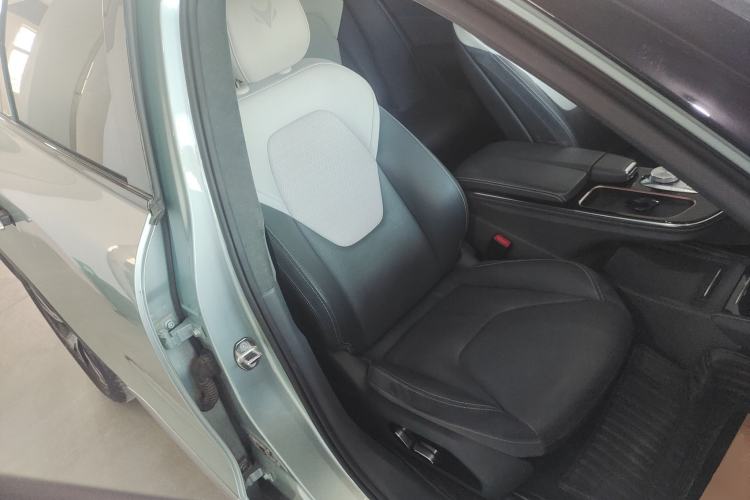 Used ARCFOX Alpha S 2021 708S+ 160kW Right Front Seat