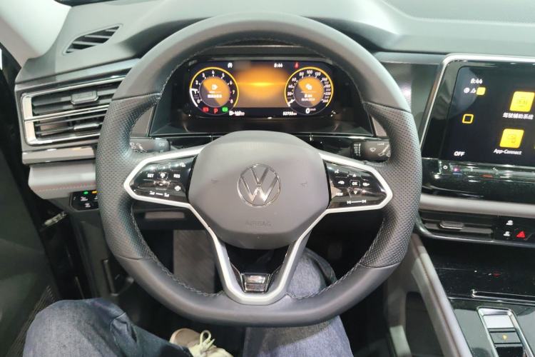 Used Volkswagen Teramont X 2022 330TSI Two-Wheel-Drive Luxury Edition Steering Wheel