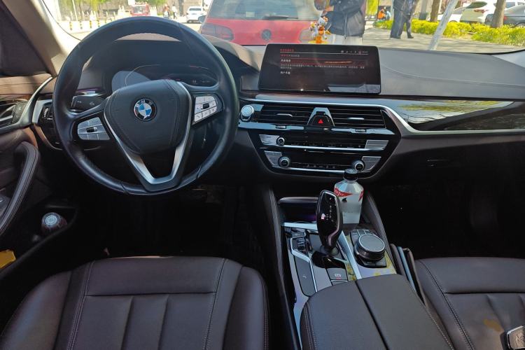 Used BMW 5 Series 2020 525Li Luxury Package
