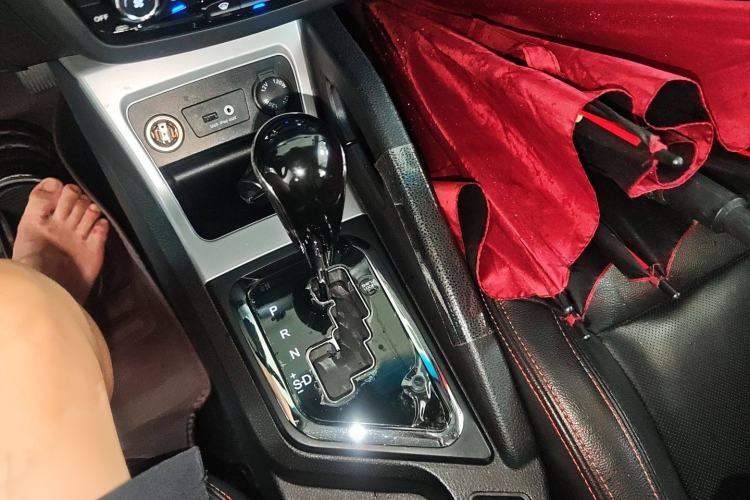 Used JAC Refine S3 2016 1.5L CVT Luxury Smart Version