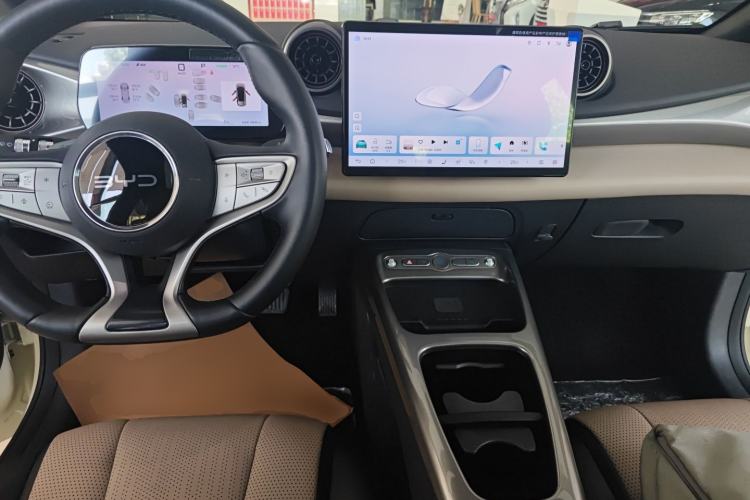 Used BYD Dolphin 2025 Intelligent Driving Version 410 km Fashion Edition