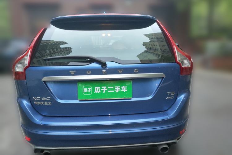 Used Volvo XC60 2017 T5 AWD Personalized Sport Upgrade Edition Rear