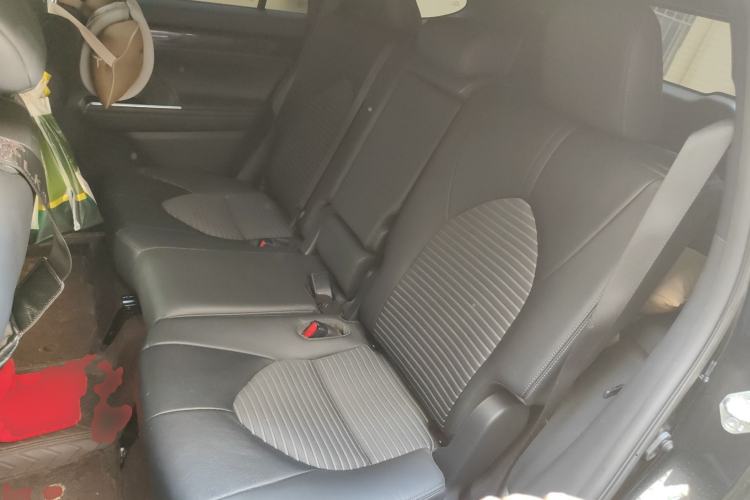 Used Toyota Crown Kluger 2021 2.5L HEV Four-Wheel Drive Premium Edition Left Rear Seat