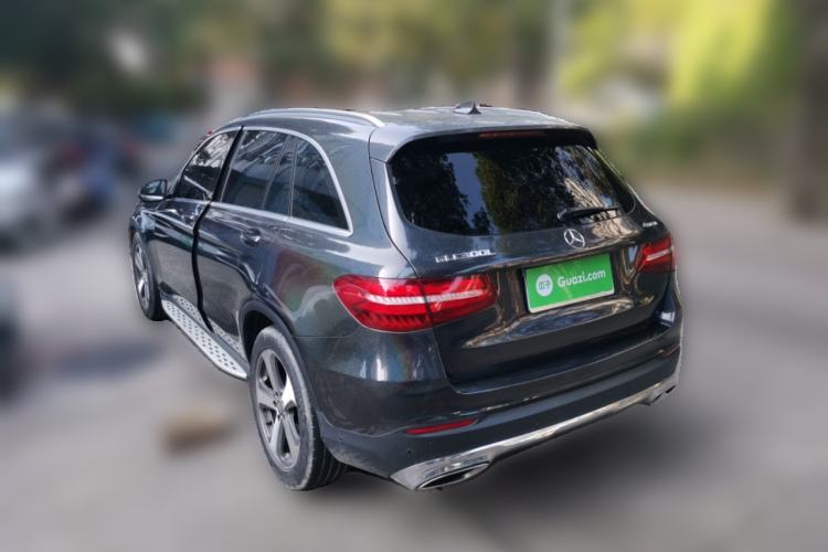 Used Mercedes-Benz GLC 2016 GLC 260 4MATIC Luxury Model