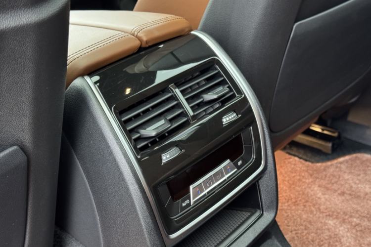 Used BMW X7 2022 xDrive40i Luxury M Sport Package
