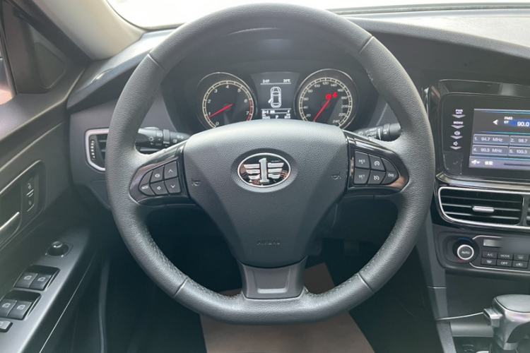 Used FAW Junpai A70 2016 1.6L Automatic Luxury Model Interior 6