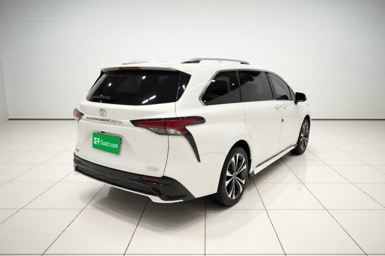 Used Toyota Granvia 2023 2.5L Hybrid Flagship VIP Edition Rear Right 45 Deg