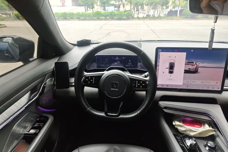 Used Zeekr 001 2023 WE Edition 100 kWh Steering Wheel