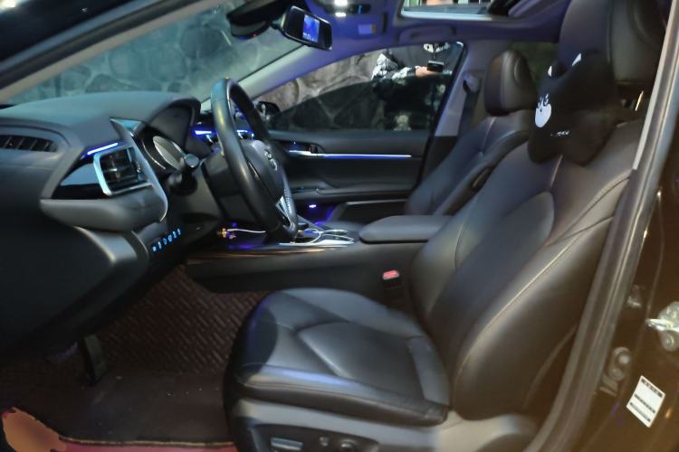 Used Toyota Camry 2019 Revised Version 2.0G Luxury Edition