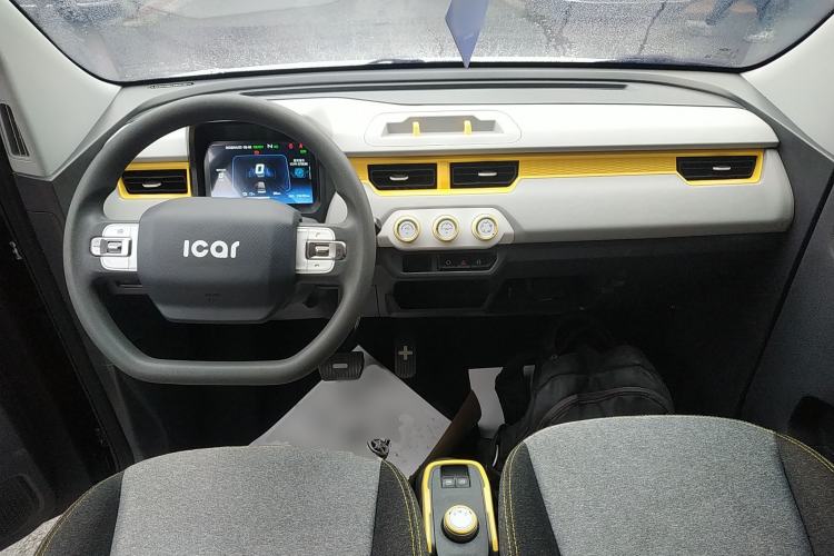 Used Chery QQ Ice Cream 2022 120km Conical Shape Lithium Iron Phosphate
