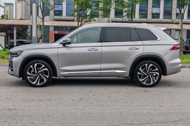 Used Geely Auto Monjaro L 2024 2.0TD High-Power Automatic Two-Wheel Drive Skyline Edition Exterior 8