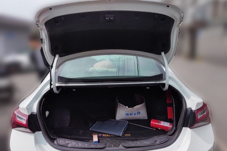 Used Chevrolet Malibu XL 2021 535T Automatic Sport Edition Trunk