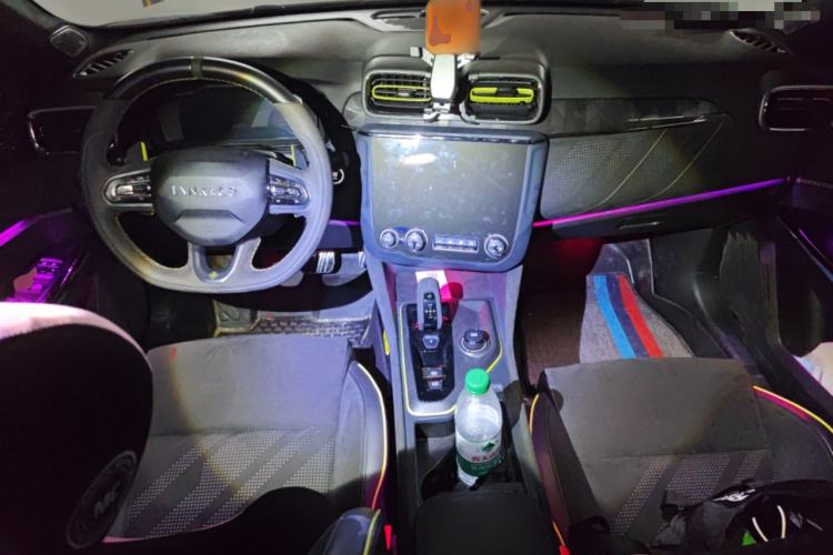 Used Lynk & Co 03 2020 03+ 2.0TD Automatic Wind-Chasing Edition Center Console