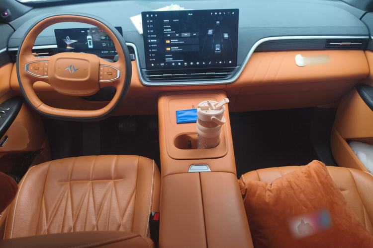 Used Dongfeng eπ eπ008 2025 210 Ultra LikeYi Edition 5-Seater Center Console