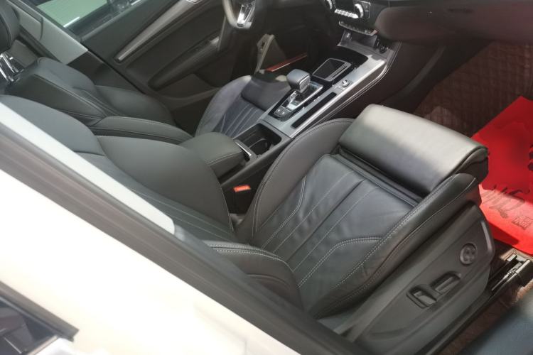 Used Audi Q5L 2022 45T Luxury Dynamic Model
