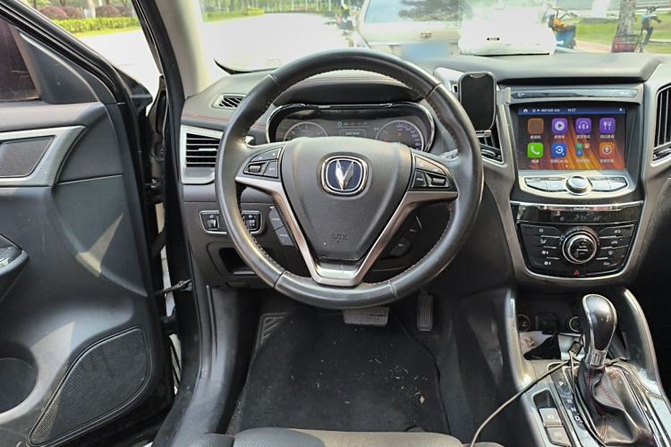 Used CHANGAN CS75 2017 Shangkui Edition 1.5T Automatic Fengxiang Model