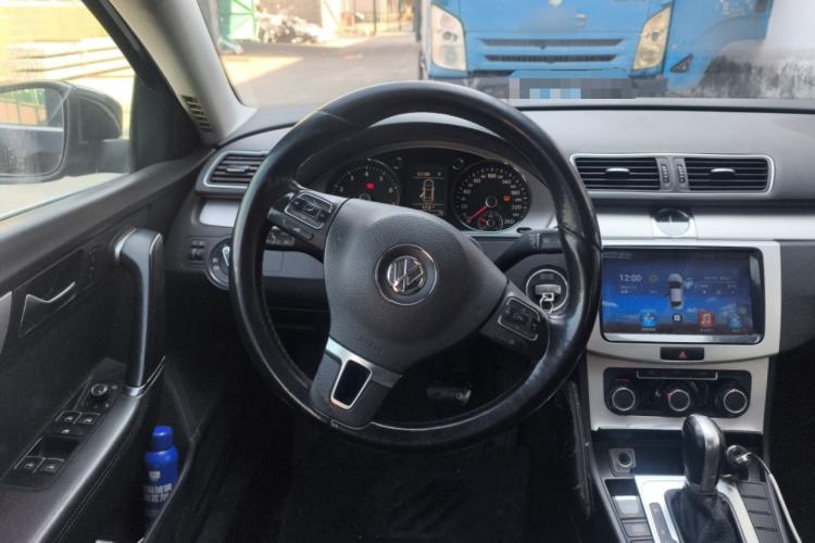 Used Volkswagen Magotan 2013 1.8TSI Premier Model Steering Wheel