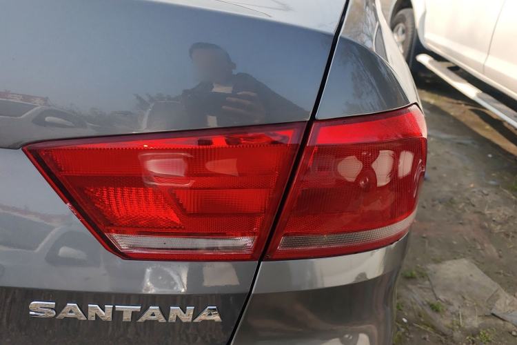 Used Volkswagen Santana 2013 1.4L Manual Fashion Edition
