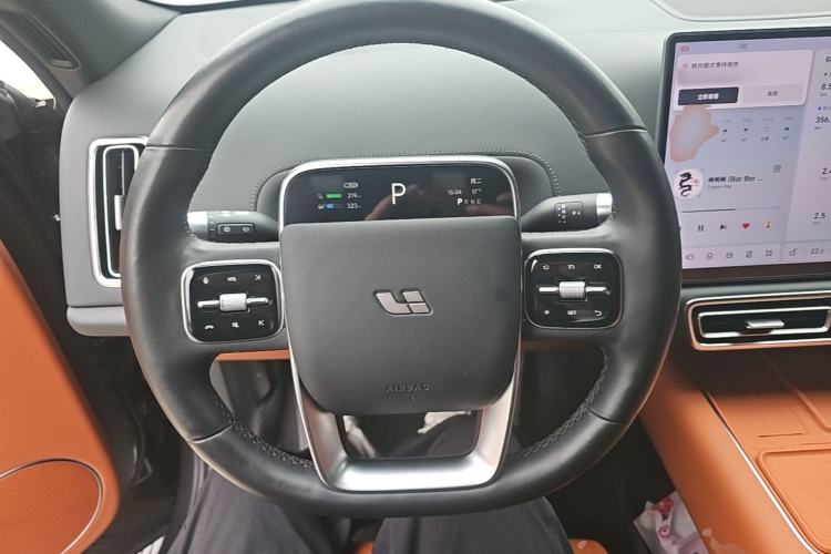 Used Li Auto L8 2024 Ultra Model
