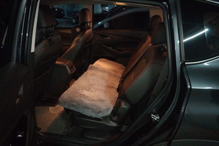 Used Chevrolet Orlando 2020 Light Hybrid Redline 530T Automatic Enjoyment Edition (5+2 Models)