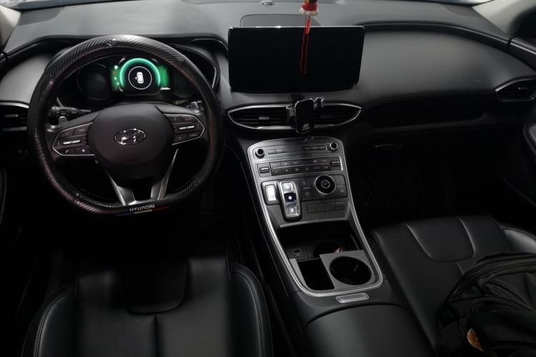 Used Hyundai Santa Fe 2023 Traveler 380T GDi Automatic Two-Wheel Drive GLX Elite Edition Center Console