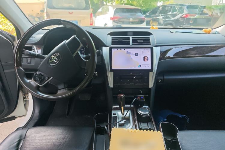 Used Toyota Camry 2015 2.0G Premier Edition
