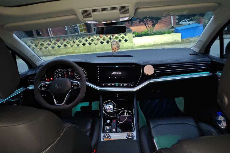 Used Volkswagen Touareg 2021 2.0 TSI Ruiyi Edition Center Console