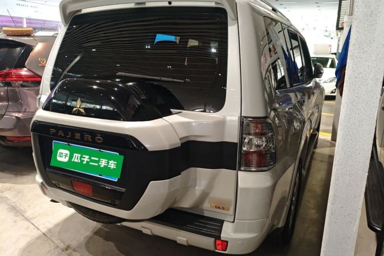 Used Mitsubishi Pajero 2018 V97 3.8L 5-Door GLS Sunroof – Middle East