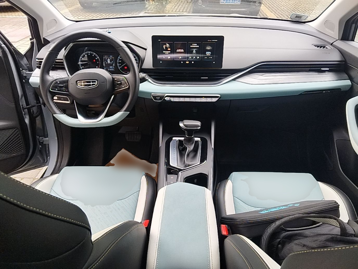 Geely Auto Emgrand S 2022 1.4T CVT Crossover Player Edition — снимка 12
