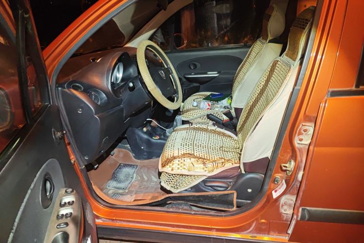 Used Baojun Lechi 2012 Revised Version 1.2L Manual Sporty Fashion Edition Driver Seat