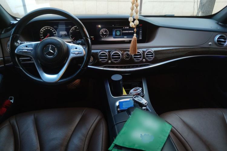 Used Mercedes-Benz S-Class 2020 S 350 L Business Class Ultimate Edition Center Console