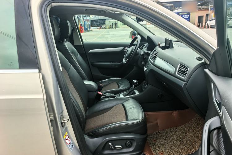 Used Audi Q3 2017 35 TFSI Fashion Model Right Front Seat