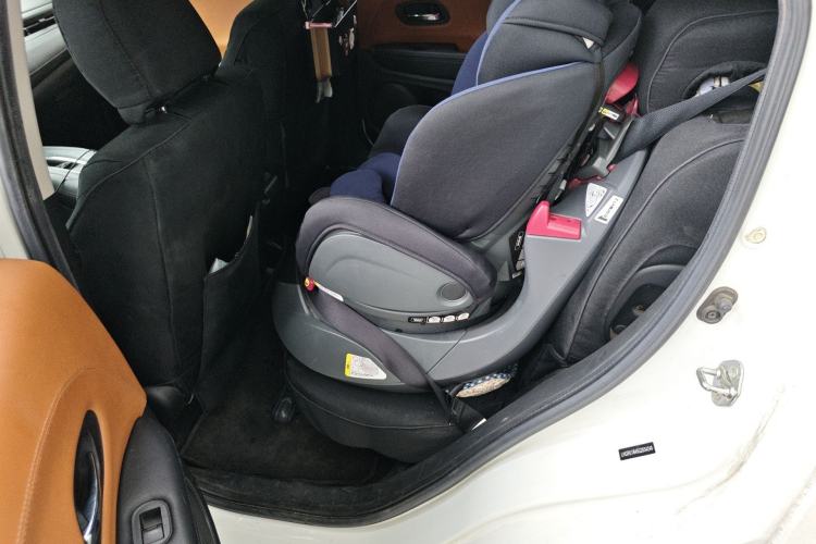 Used Honda Vezel 2015 1.5L CVT two-wheel drive Comfort trim Left Rear Seat