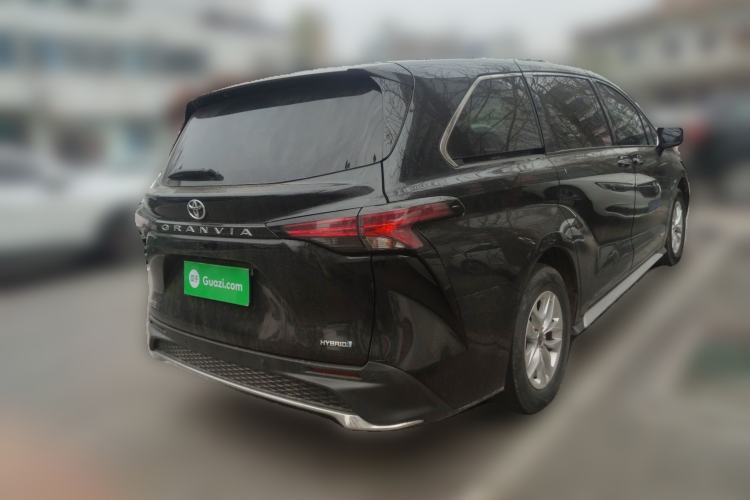 Used Toyota Granvia 2023 2.5L Hybrid Comfort Edition