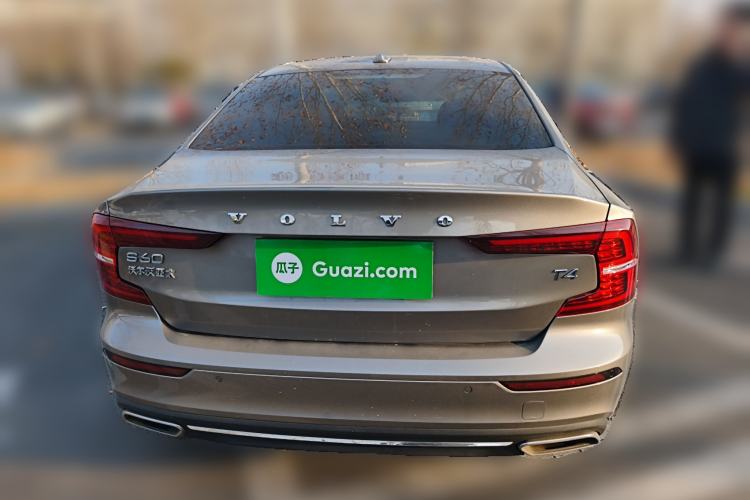 Used Volvo S60 2021 T4 Zhiyi Luxury Edition
