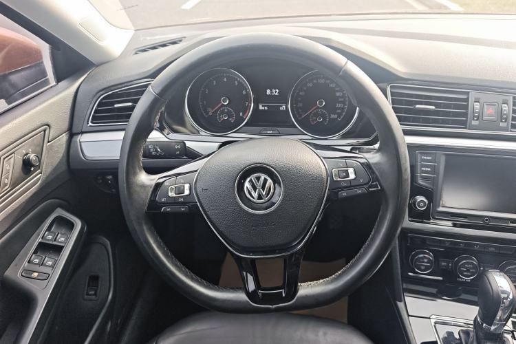 Used Volkswagen Lamando 2017 280TSI DSG Comfort Edition
