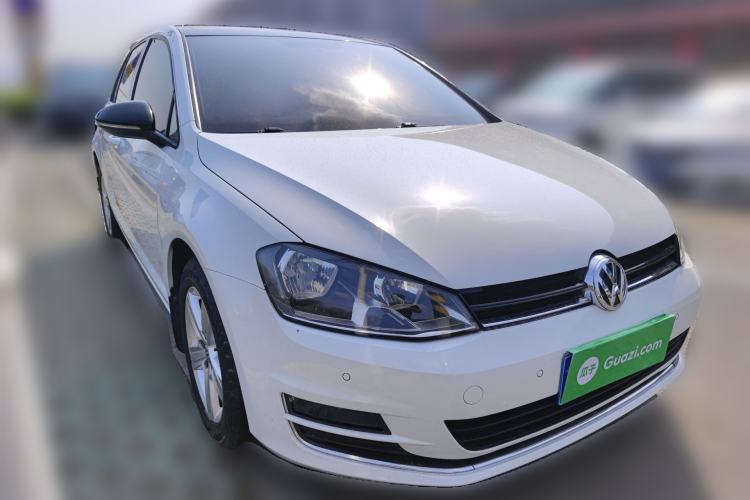 Used Volkswagen Golf 2017 1.6L Automatic Comfort Million-Vehicle Anniversary Edition
