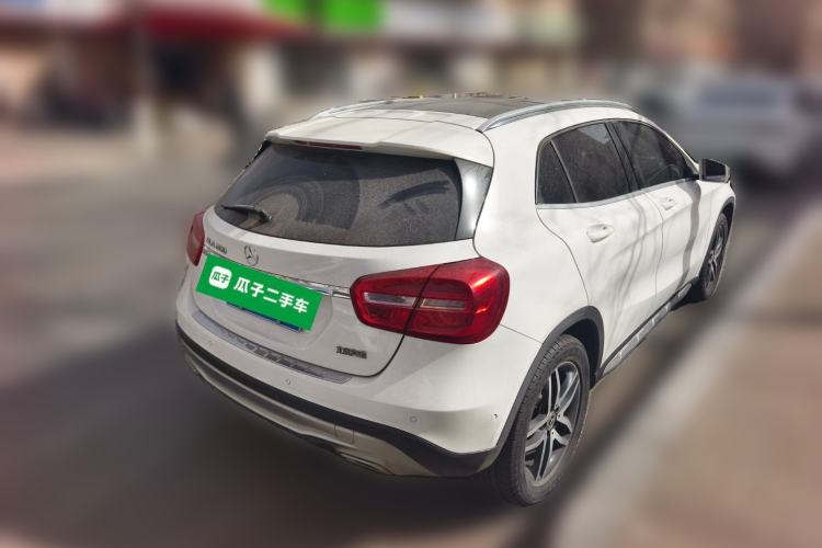 Used Mercedes-Benz GLA 2016 GLA 200 Fashion Model Rear Right 45 Deg