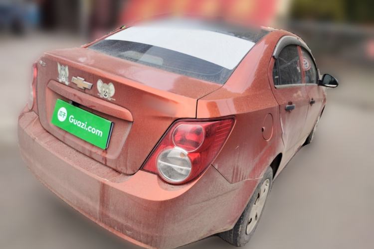 Used Chevrolet Aveo Sonic 2011 Sedan 1.4L MT SL