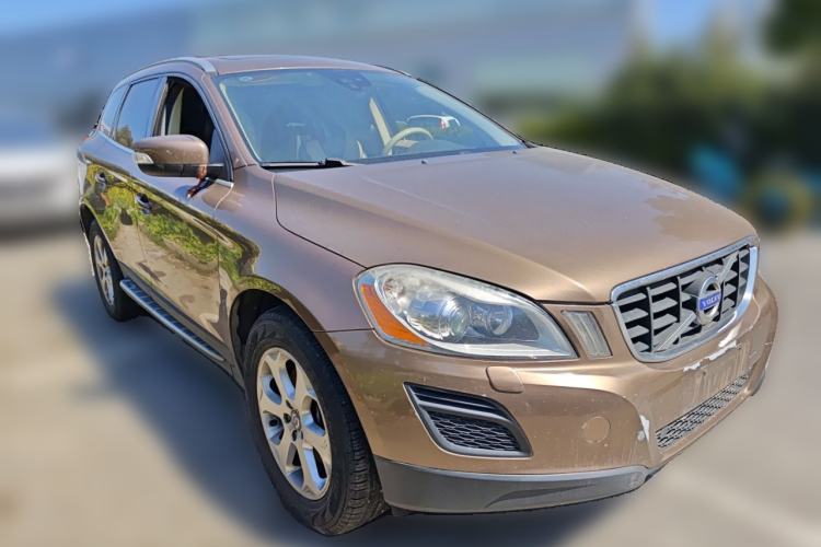 Used Volvo XC60 2012 T5 Comfort Edition Front Right 45 Deg