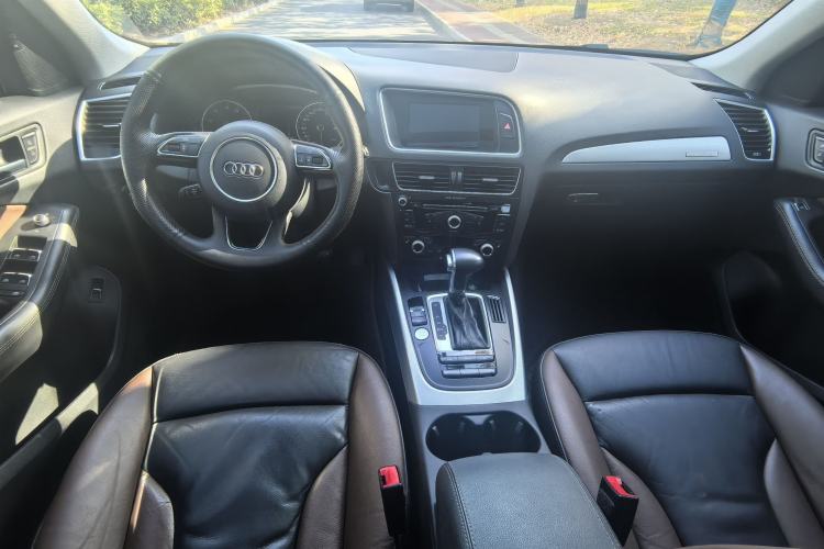 Used Audi Q5 2017 Plus 40 TFSI Technology Model