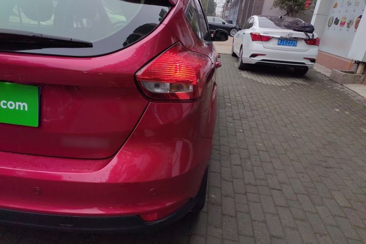 Used Ford Focus 2017 Hatchback 1.6L Automatic Fashion Edition Smart Drive Version