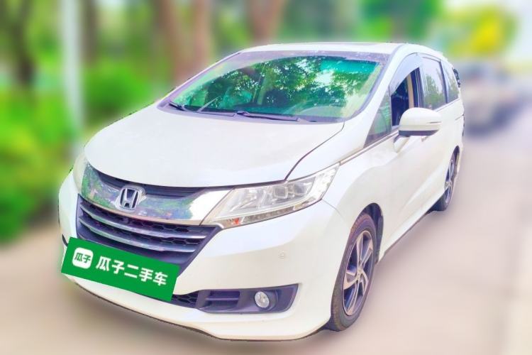 Used Honda Odyssey 2015 Revised Version 2.4L Supreme Edition