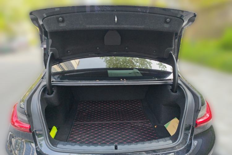 Used BMW 3 Series 2023 325i M Sport Night Edition Package Trunk