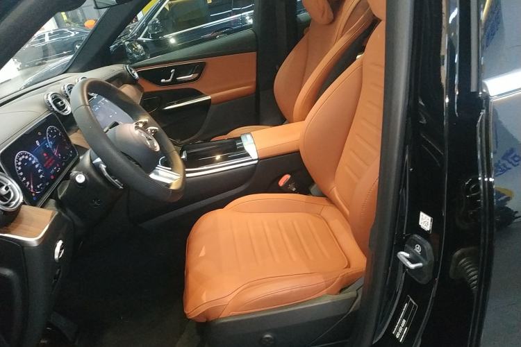 Used Mercedes-Benz GLC 2025 GLC 300 L 4MATIC Dynamic Model 5 Seats
